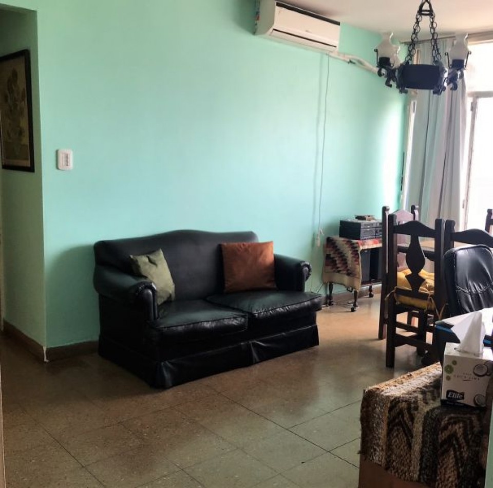 VERSALLES,3AMB,FRENT,BALCON,BAULERA, MUY BUEN ESTADO/UBICACION,LUMINOSO, AMPLIO,EDIFICIO TORRE, 