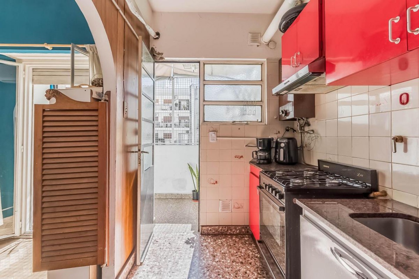 VILLA URQUIZA 3AMBIENTES CON BALCON BAJAS EXPSAS, MUY BUENA UBICACION