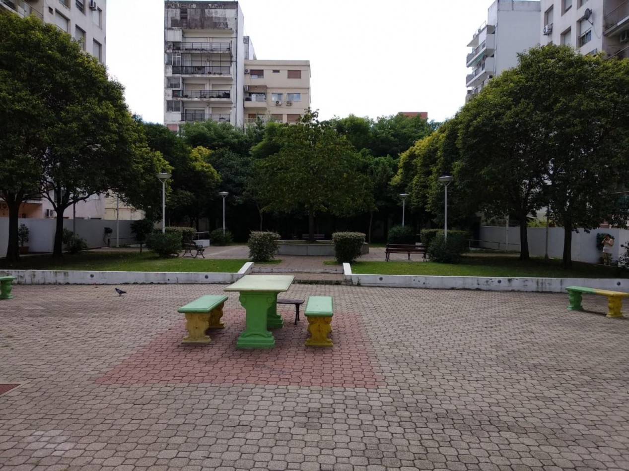 CABALLITO NORTE,2AMBIENTES,BALCON SALIENTE,LUMINOSO, EXCELENTE ESTADO-UBICACION, PORTUNIDAD
