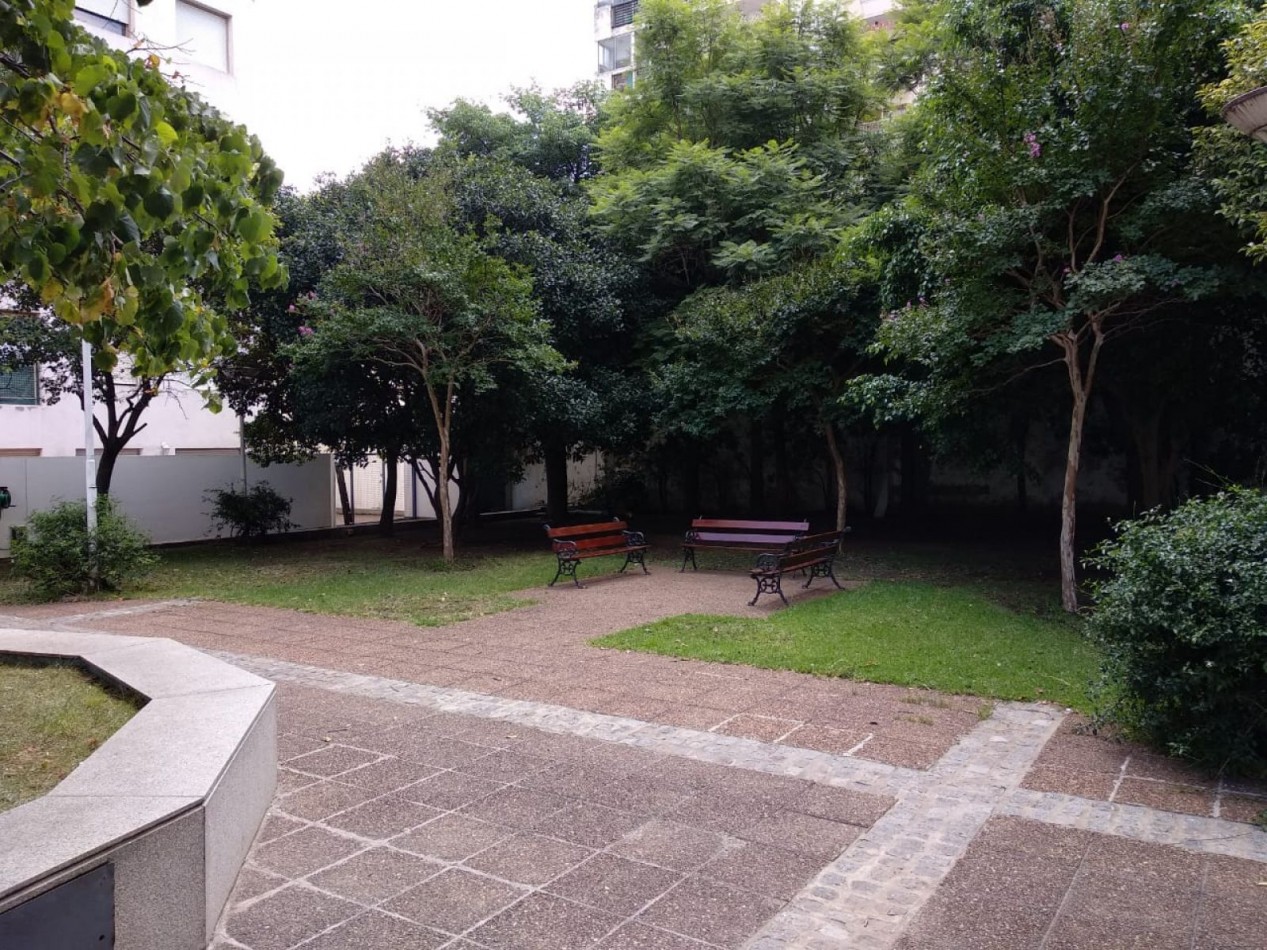 CABALLITO NORTE,2AMBIENTES,BALCON SALIENTE,LUMINOSO, EXCELENTE ESTADO-UBICACION, PORTUNIDAD