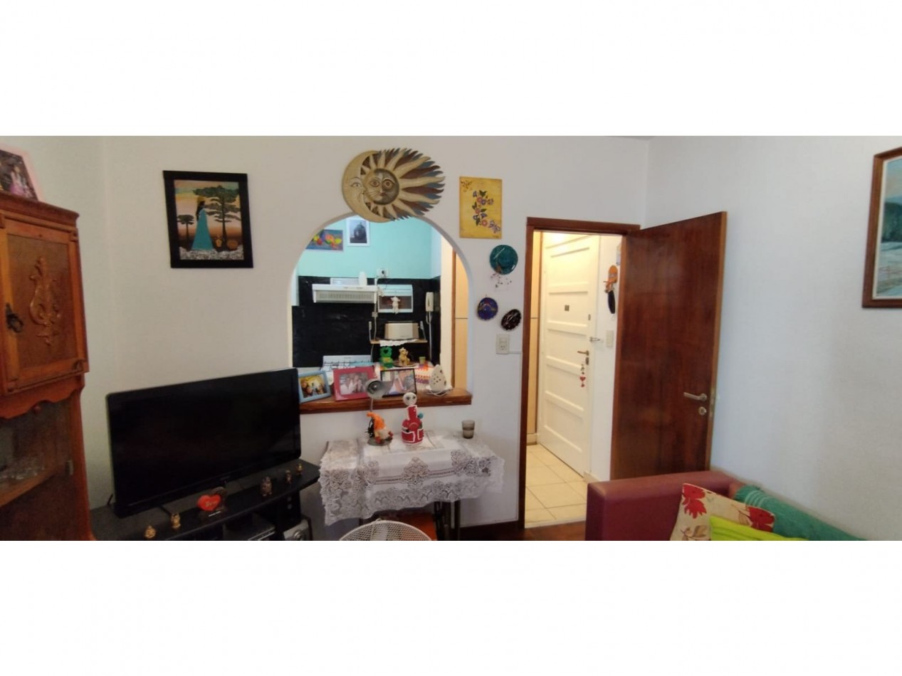 VILLA GENERAL MITRE/2 AMB, 2 PISO ESCALERA, BUENA UBICACION, BAJO MANTENIMIENTO,OPORTUNIDAD, 