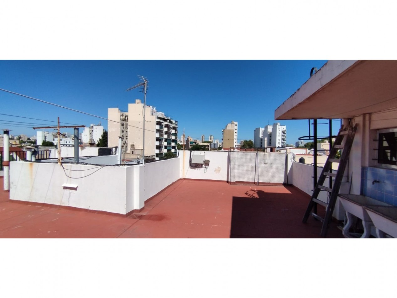 VILLA GENERAL MITRE/2 AMB, 2 PISO ESCALERA, BUENA UBICACION, BAJO MANTENIMIENTO,OPORTUNIDAD, 