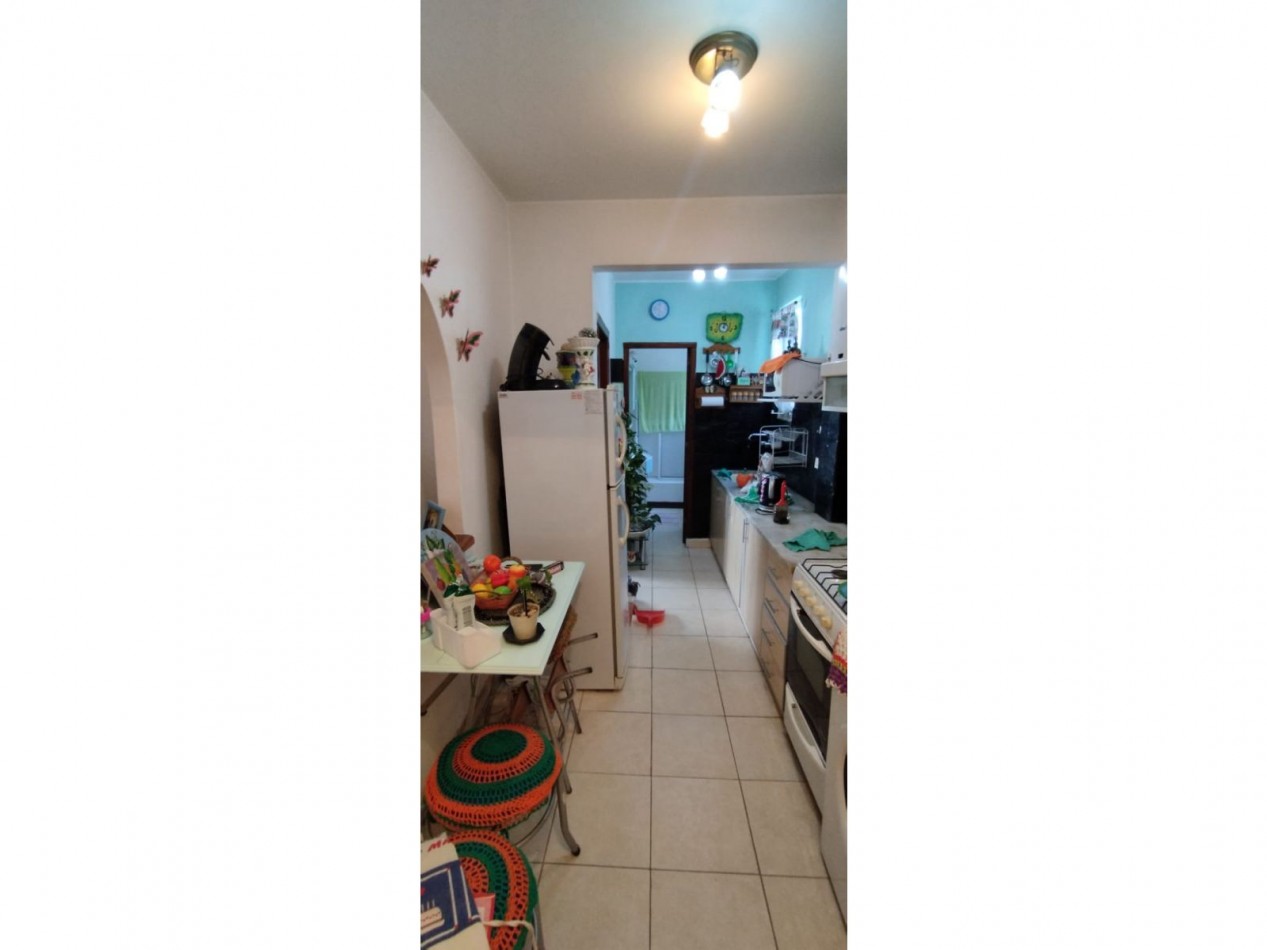 VILLA GENERAL MITRE/2 AMB, 2 PISO ESCALERA, BUENA UBICACION, BAJO MANTENIMIENTO,OPORTUNIDAD, 