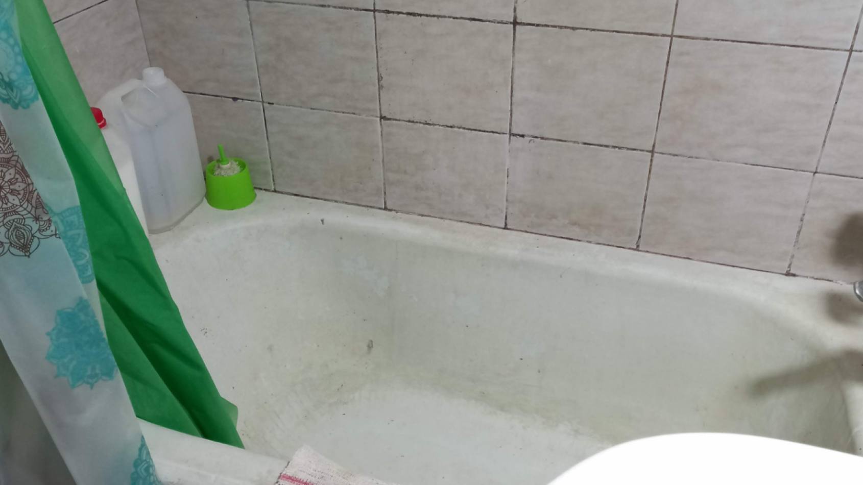 BALVANERA  2 AMBIENTES OPORTUNIDAD DIGNO DE VISITAR; USO COMERCIAL PROFESIONAL, VS OPCIONES, SUBTE,AVENIDAS, BUENA UBICACION