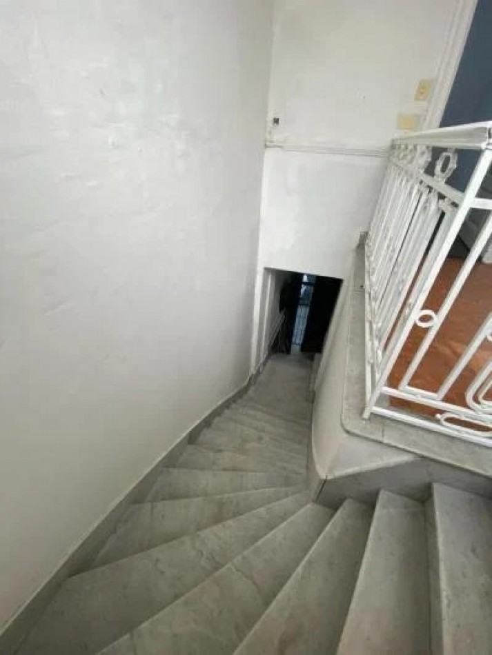 SAN CRISTOBAL,PH,5AMB,1 PISO ESCALERA, USO COMERCIAL,PROFESIONAL, APTO CREDITO, RECICLADO NUEVO,SIN EXPENSAS, PERMUTA, OPORTUNIDAD,