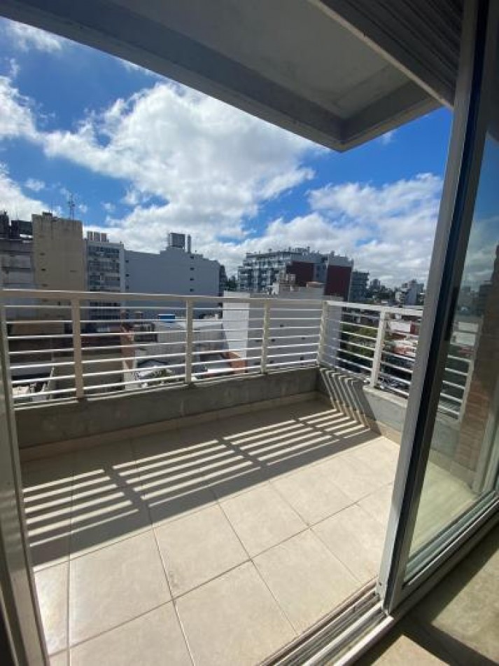 CABALLITO NORTE, MONOAMBIENTE,COCHERA, FRENTE,LUMINOSO, APTO CREDITO,MUY BUENA UBICACION,Y ESTADO GENERAL, BUENA CALIDAD CONSTRUCTIVA, OPORTUNIDAD