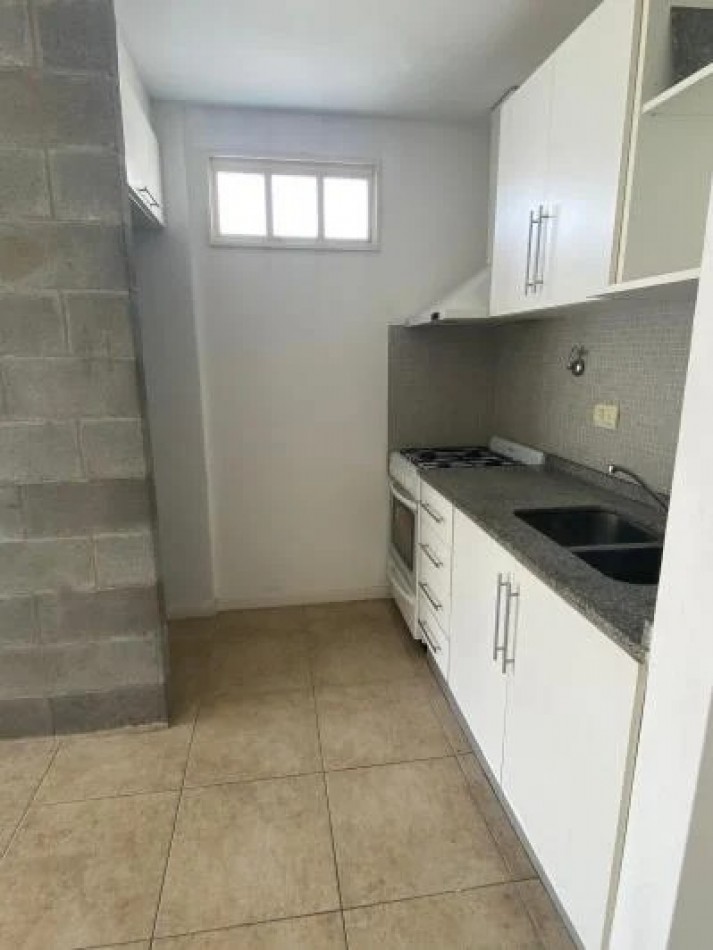 CABALLITO NORTE, MONOAMBIENTE,COCHERA, FRENTE,LUMINOSO, APTO CREDITO,MUY BUENA UBICACION,Y ESTADO GENERAL, BUENA CALIDAD CONSTRUCTIVA, OPORTUNIDAD