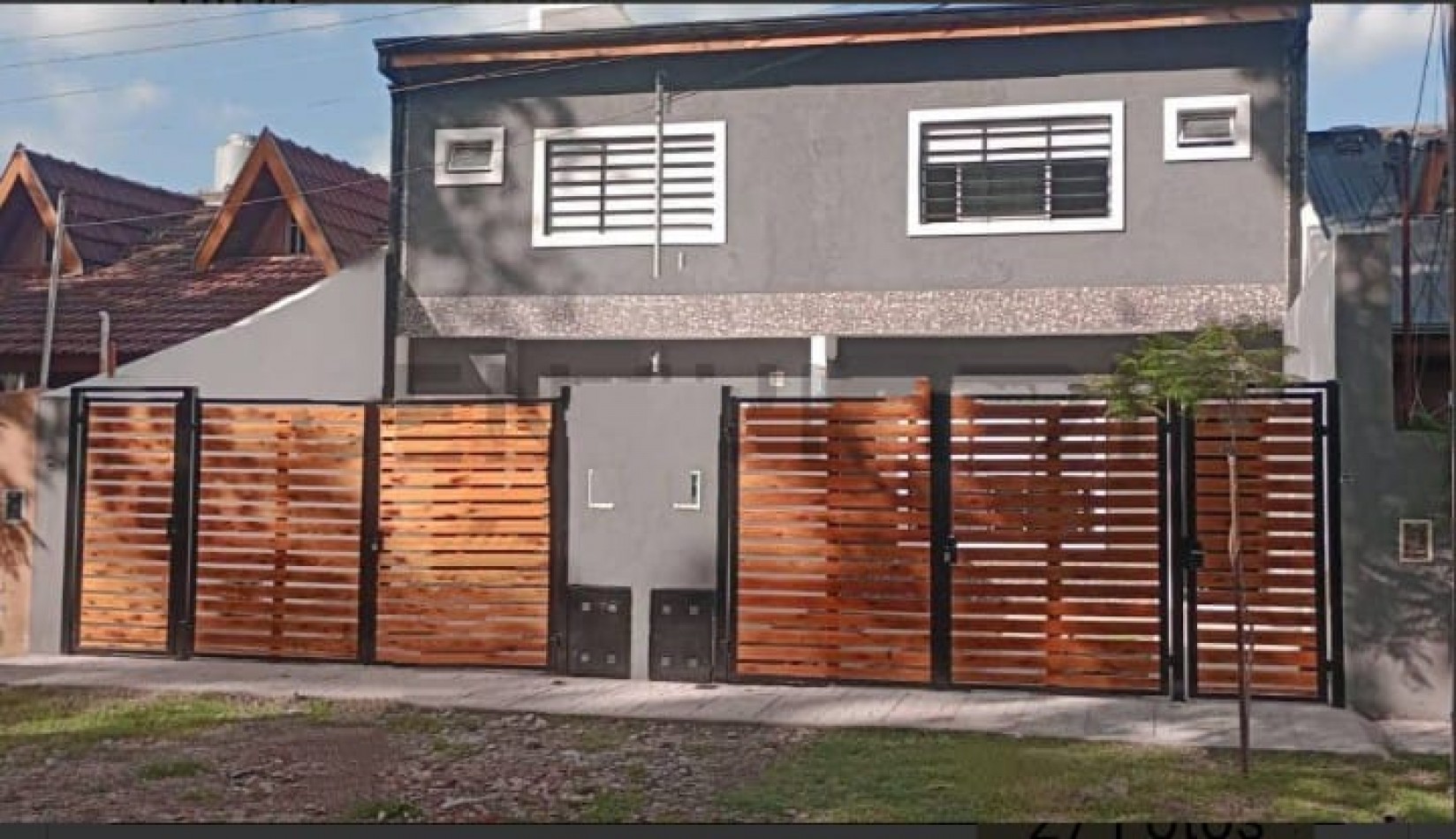 PARQUE LELOIR CASA DUPLEX 3 AMBIENTES ESTRENAR APTO CREDITO MUY BUEN ESTADO UBICACION,AMPLIO METRAJE,OPORTUNIDAD,
