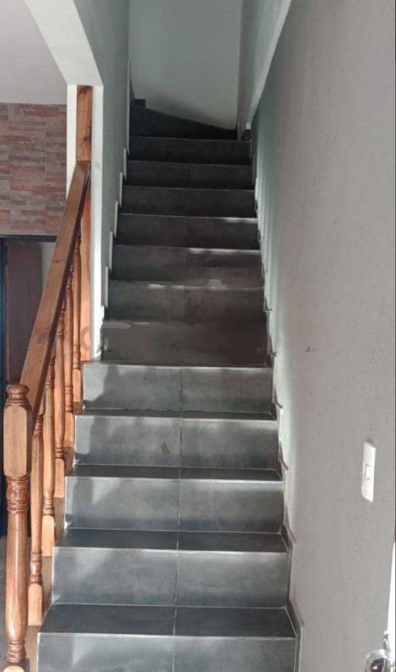 PARQUE LELOIR CASA DUPLEX 3 AMBIENTES ESTRENAR APTO CREDITO MUY BUEN ESTADO UBICACION,AMPLIO METRAJE,OPORTUNIDAD,