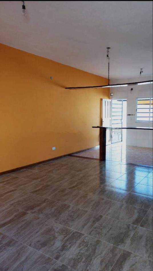 PARQUE LELOIR CASA DUPLEX 3 AMBIENTES ESTRENAR APTO CREDITO MUY BUEN ESTADO UBICACION,AMPLIO METRAJE,OPORTUNIDAD,