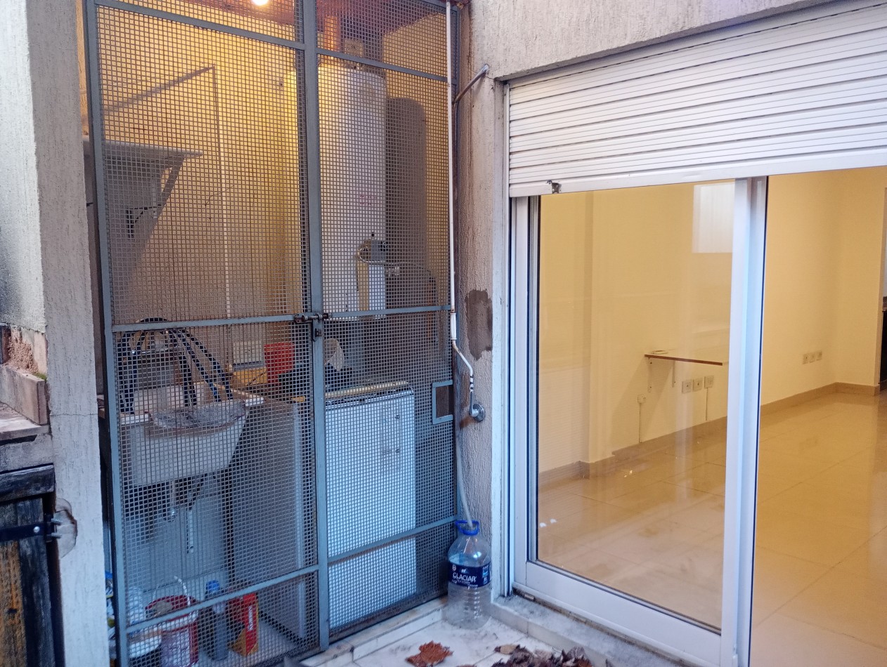 V/PUEYRREDON/MONOAMB,/VIVIENDA/ USO COMERCIAL/AP.PROFESIONAL/PATIO/,LAVADERO/DIGNO DE VER, BAJAS EXPENSAS,