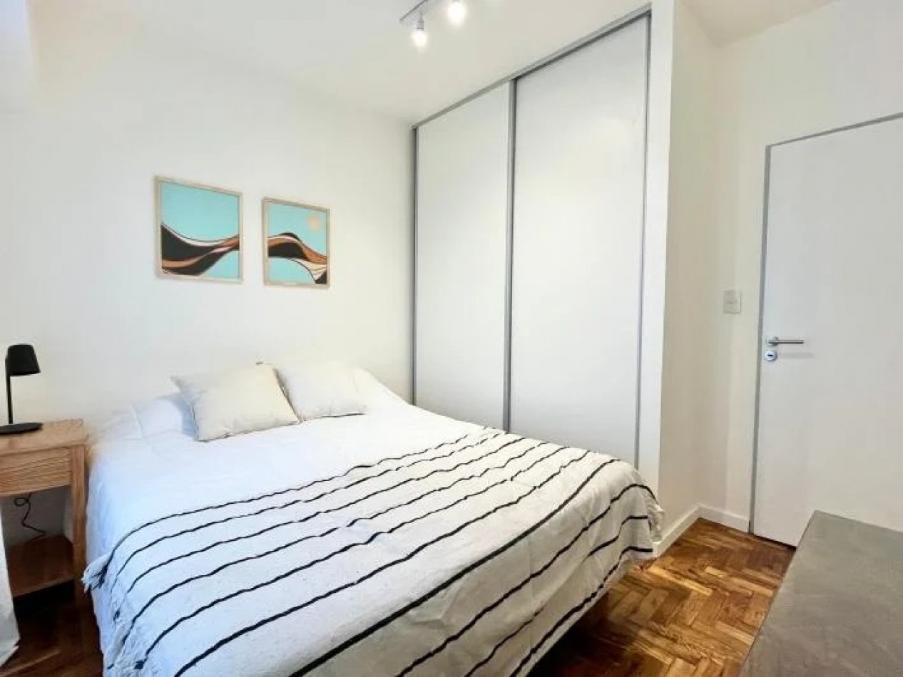 PARQUE CHACABUCO 2AMB,2 PISO ESCALERA, COMODO AMPLIO, APTO PROFESIONAL, MUY BUEN ESTADO GENERAL Y UBICACION,OPORTUNIDAD