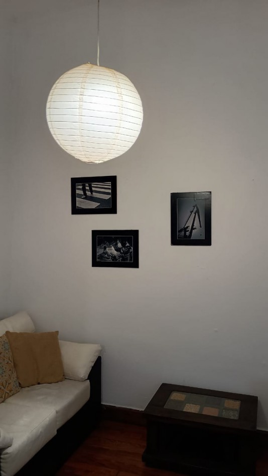 Centro,3ambientes,1 piso,lateral,interno,muy buen estado general y ubicacion,apto credito, ideal:inversores para alquiiler temporario, oportunidad