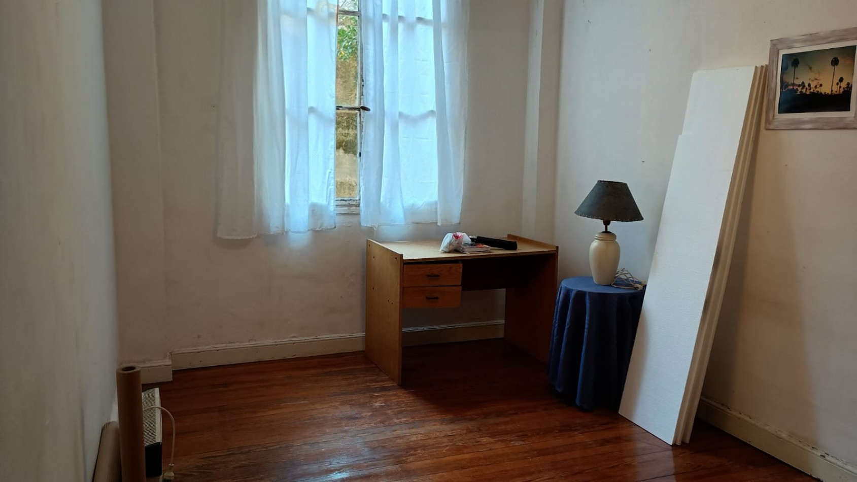 Centro,3ambientes,1 piso,lateral,interno,muy buen estado general y ubicacion,apto credito, ideal:inversores para alquiiler temporario, oportunidad