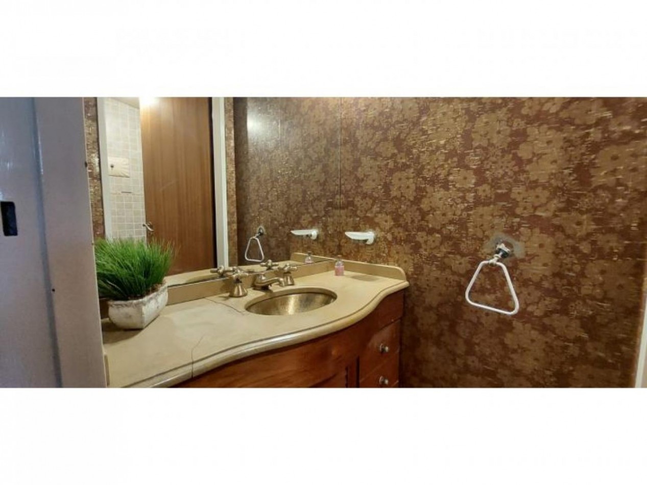 Casa; e/venta,5ambt,Liniers,excelente estado, oportunidad
