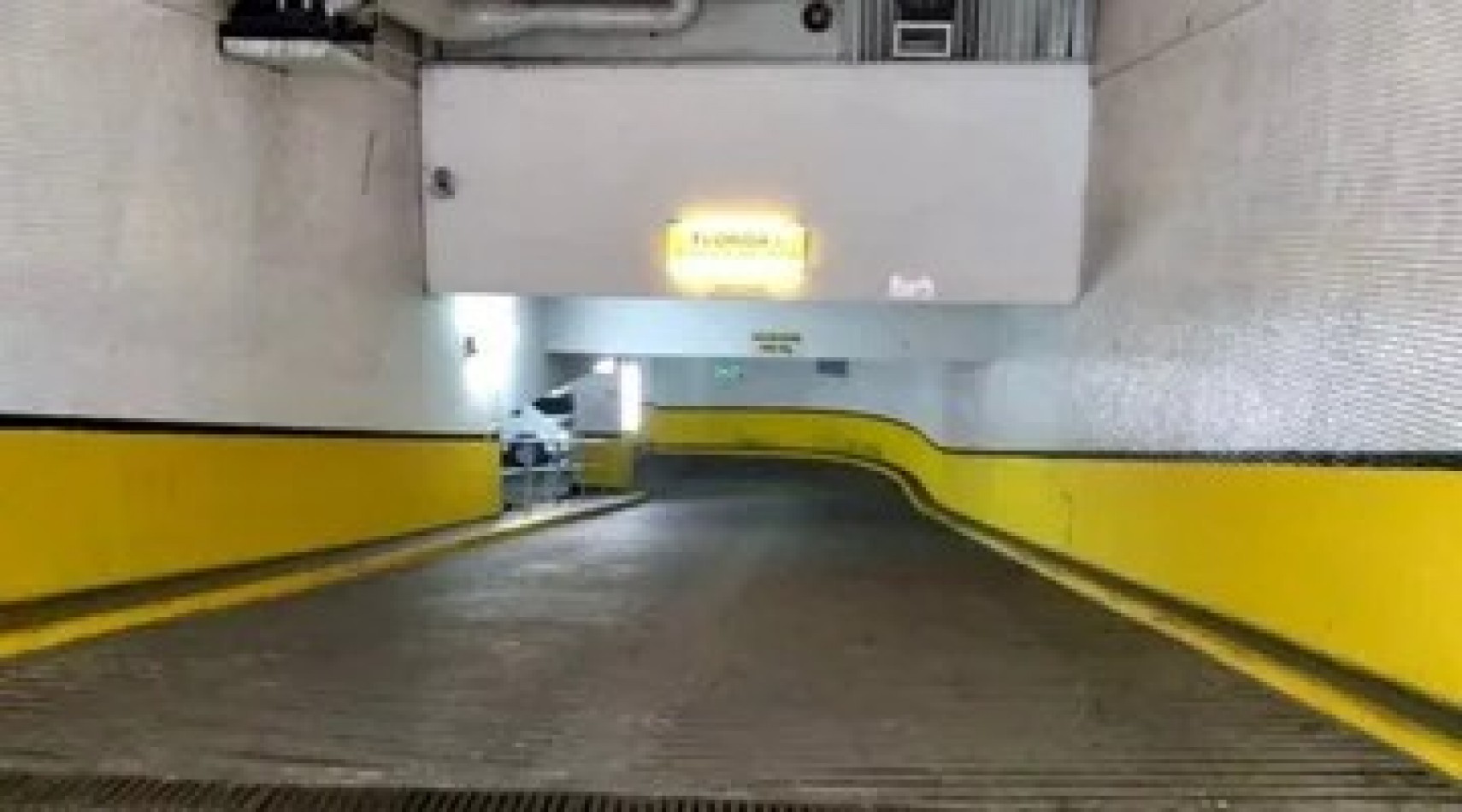 MICROCENTRO,COCHERA, OPORTUNIDAD, INVERSION, EXCELENTE UBICACION, BAJO MANTENIMIENTO, OPORTUNIDAD DE INVERSION