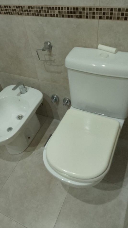 (V/URQUIZA,1AMBIENTE,)-USO COMERCIAL CON ,/COCHERA, SUBTE B, METROS PLAZA VILLA URQUIZA,BALCON SALIENTE, TODO LUZ UN CHICHE