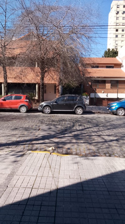 (V/URQUIZA,1AMBIENTE,)-USO COMERCIAL CON ,/COCHERA, SUBTE B, METROS PLAZA VILLA URQUIZA,BALCON SALIENTE, TODO LUZ UN CHICHE