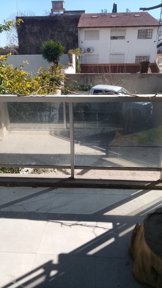 (V/URQUIZA,1AMBIENTE,)-USO COMERCIAL CON ,/COCHERA, SUBTE B, METROS PLAZA VILLA URQUIZA,BALCON SALIENTE, TODO LUZ UN CHICHE