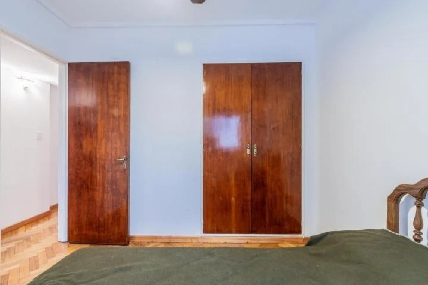 FLORES NORTE,4AMBIENTES, FRENTE, BALCON, COCHERA,BALCON, SUPERLUMINOSO, MUY B/ESTADO Y UBICACION, SUPERLUMINOSO