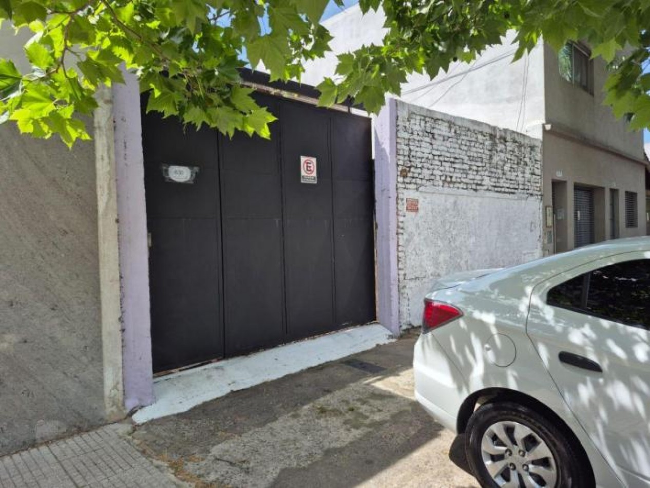 LINIERS,LOTE DE TERRENO, MUY BUENA UBICACION,POTENCIALIDAD DE METROS A CONSTRUIR OPORTUNIDAD, BUENAS ARTERIAS DE INGRESO 