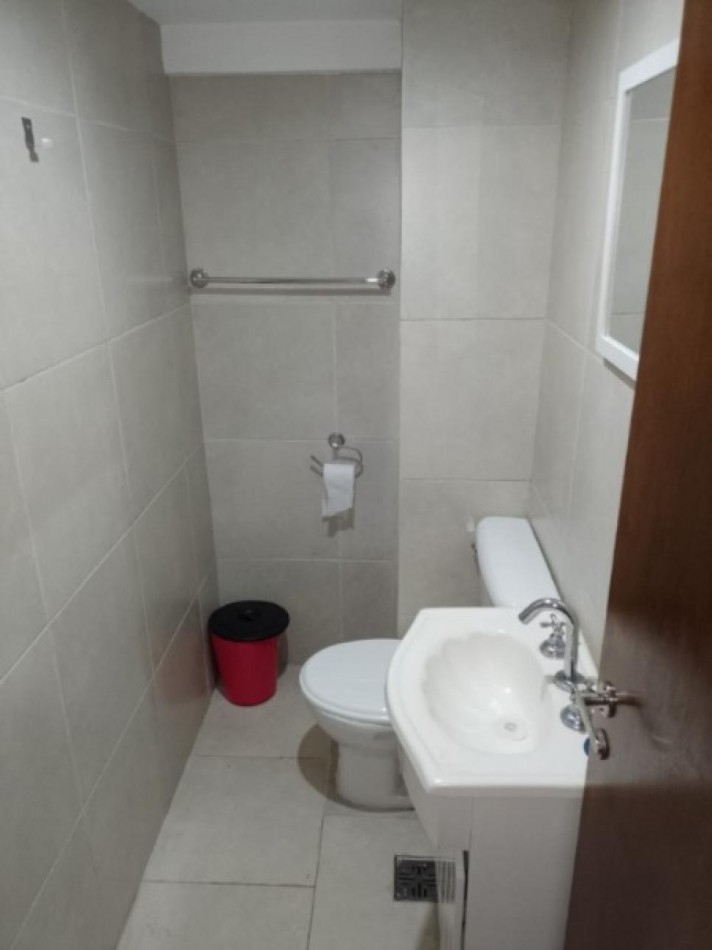 MAR DEL PLATA,3 AMBIENTE,FRENTE,BALCON SALIENTE, METROS DE AVENIDA INDEPENDENCIA, BAJO MANTENIMIENTO EXCELENTE ESTADO Y UBICACION SUPERLUMINOSO