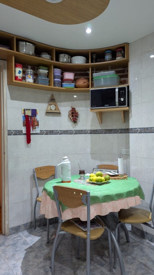 SAN CRISTOBAL,3AMBIENTES CON DEPENDENCIA, BALCON SALIENTE, CONTRAFRENTE, MUY BUENA UBICACION, CALIDAD CONSTRUCTIVA, OPORTUNIDAD