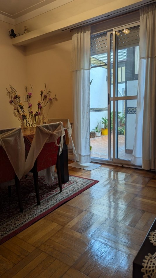 SAN CRISTOBAL,3AMBIENTES CON DEPENDENCIA, BALCON SALIENTE, CONTRAFRENTE, MUY BUENA UBICACION, CALIDAD CONSTRUCTIVA, OPORTUNIDAD