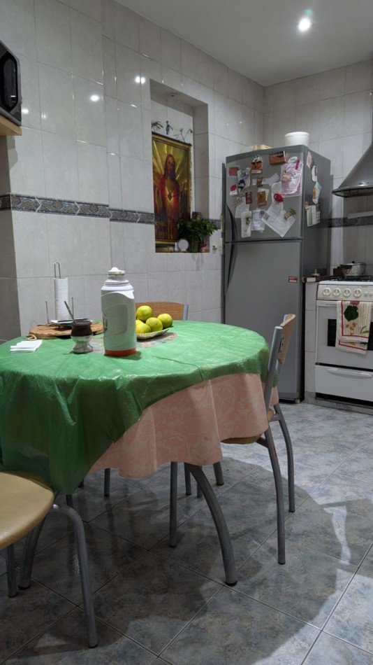 SAN CRISTOBAL,3AMBIENTES CON DEPENDENCIA, BALCON SALIENTE, CONTRAFRENTE, MUY BUENA UBICACION, CALIDAD CONSTRUCTIVA, OPORTUNIDAD