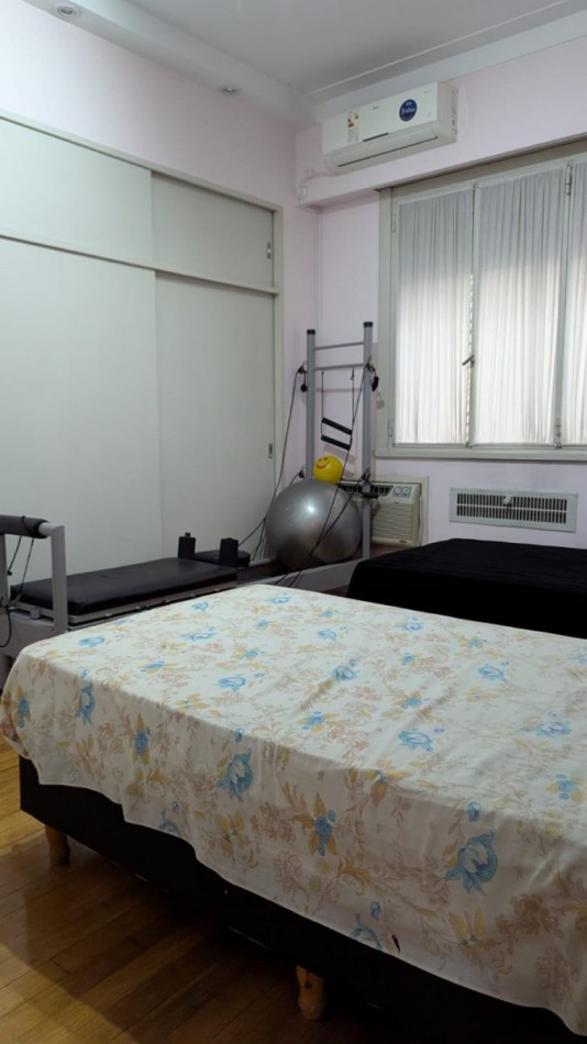 SAN CRISTOBAL,3AMBIENTES CON DEPENDENCIA, BALCON SALIENTE, CONTRAFRENTE, MUY BUENA UBICACION, CALIDAD CONSTRUCTIVA, OPORTUNIDAD