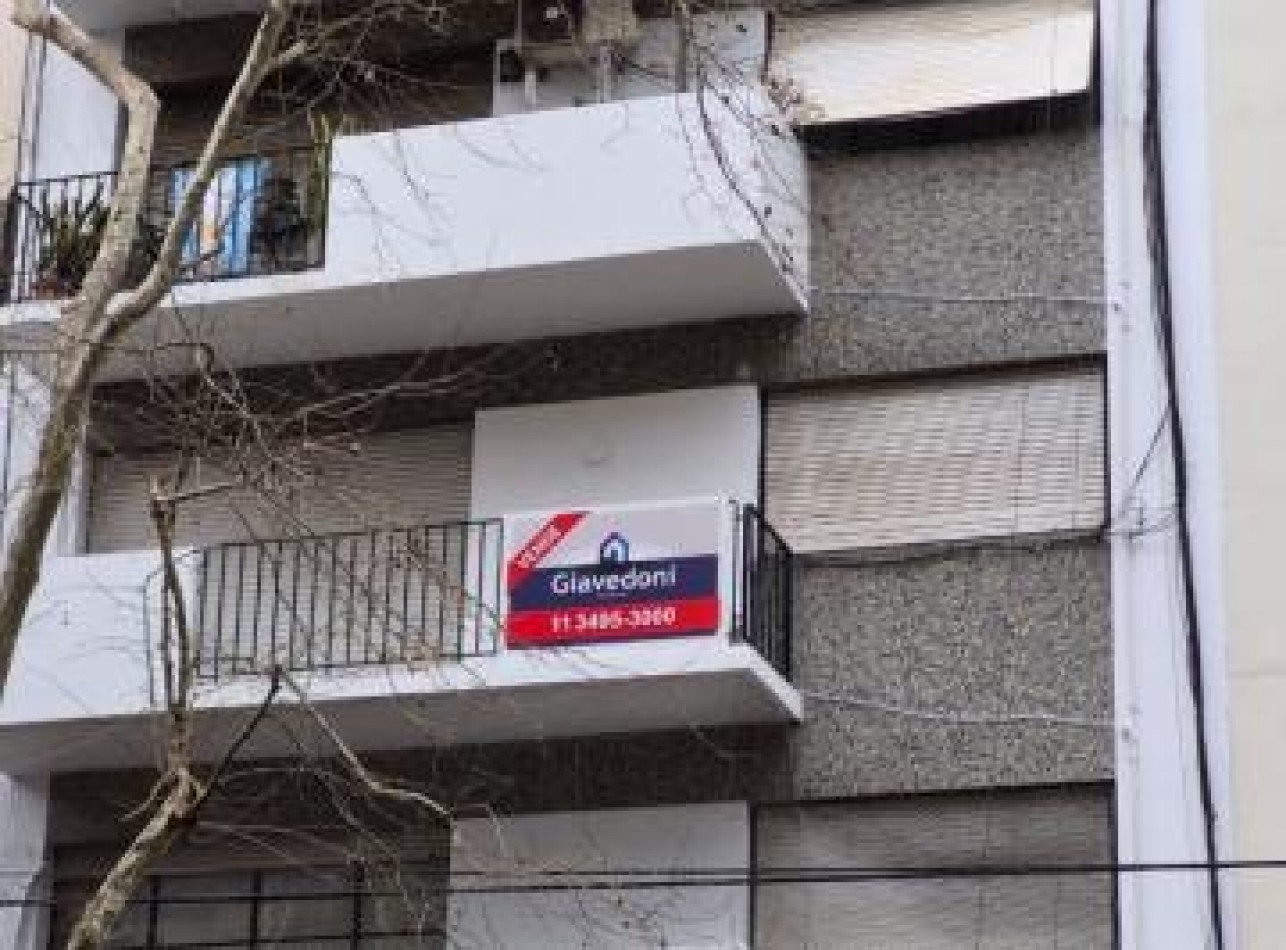 RECOLETA,3AMBIENTES,FRENTE,BALCON EXCELENTE ESTADO Y UBICACION, 