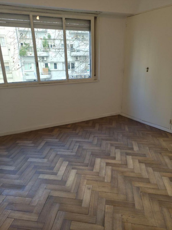 RECOLETA,3AMBIENTES,FRENTE,BALCON EXCELENTE ESTADO Y UBICACION, 