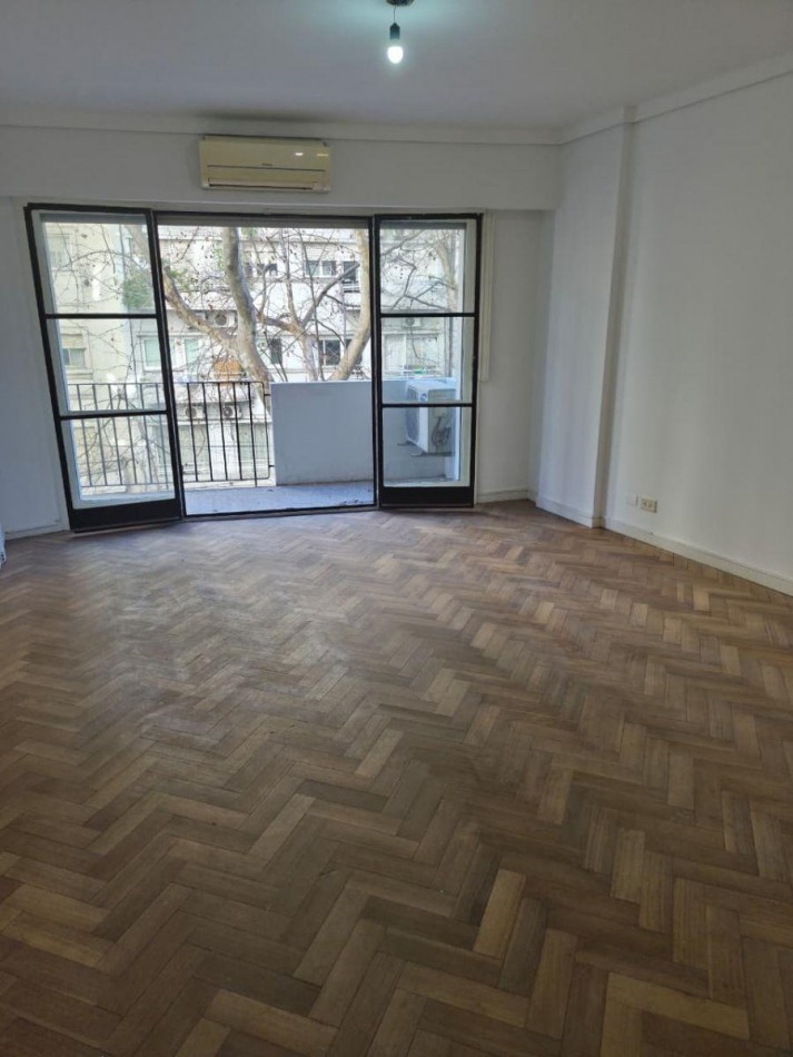 RECOLETA,3AMBIENTES,FRENTE,BALCON EXCELENTE ESTADO Y UBICACION, 