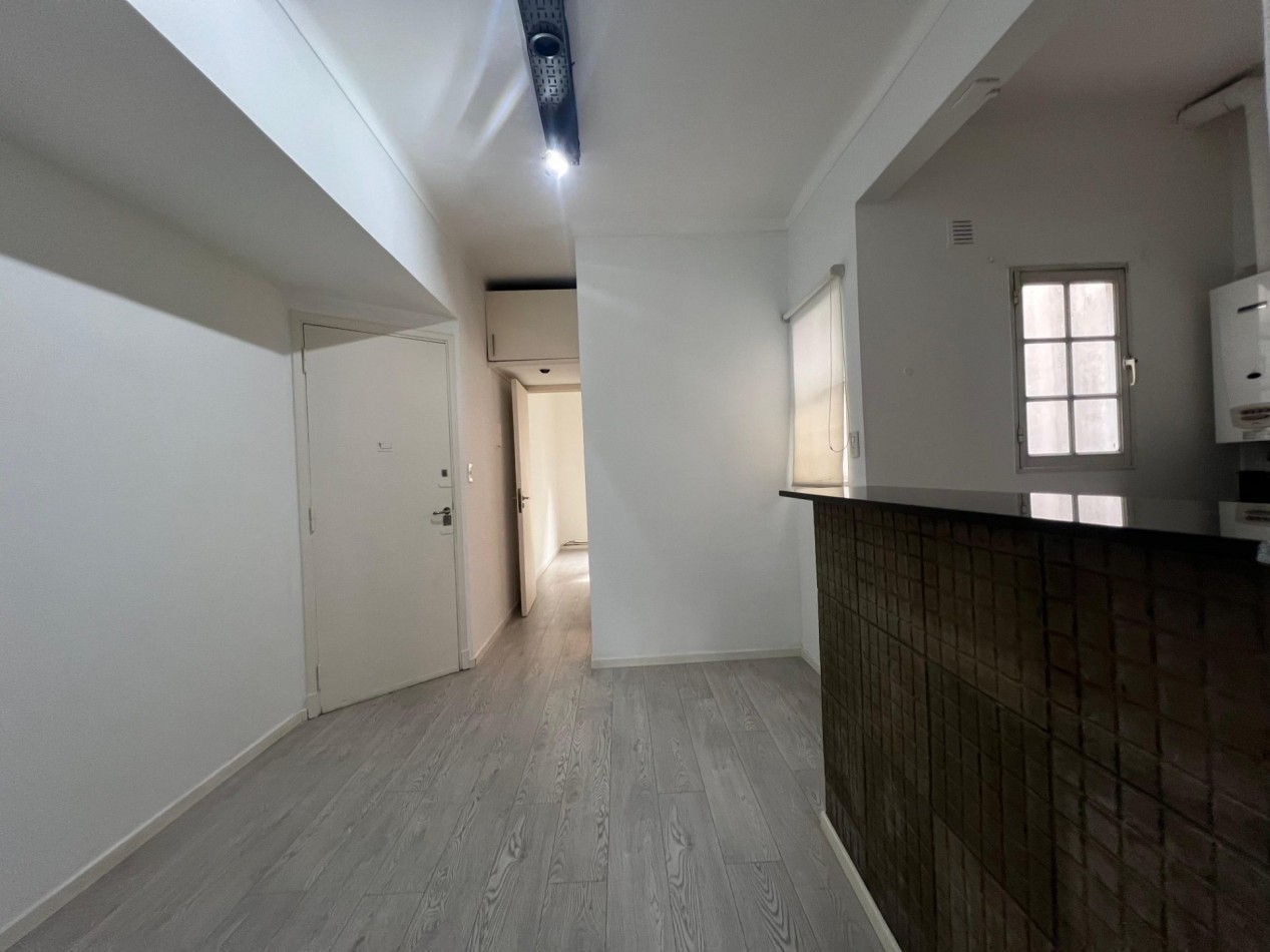 CABALLITO, 2 AMBIENTES, 1 PISO ESCALERA,FRENTE MB UBICACION, FERROCARRIL, SUBTE A Y ESTADO GENERAL, OPORTUNIDAD, SUBTE A, OPORTUNIDAD, BAJAS EXPENSAS, 