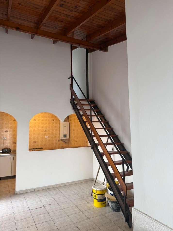 MATADEROS,CASA,LOTE PROPIO,4AMB,COCHERA, USO COMERCIAL-PROFESIONAL-OPORTUNIDAD DE INVERSION, BUENA UBICACION Y ARTERIAS DE ACCESO