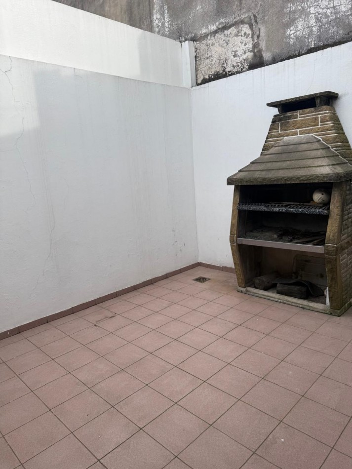 MATADEROS,CASA,LOTE PROPIO,4AMB,COCHERA, USO COMERCIAL-PROFESIONAL-OPORTUNIDAD DE INVERSION, BUENA UBICACION Y ARTERIAS DE ACCESO