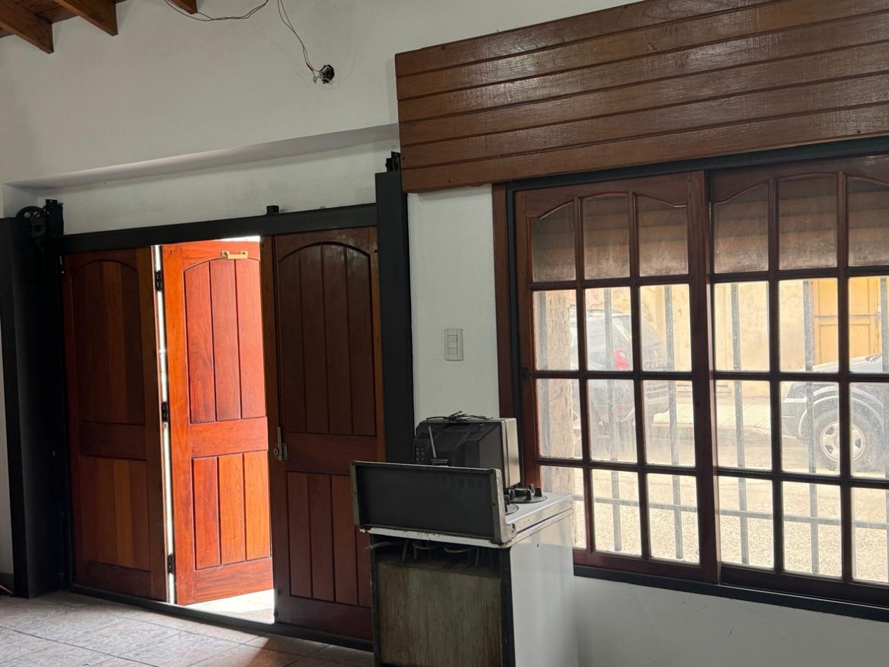 MATADEROS,CASA,LOTE PROPIO,4AMB,COCHERA, USO COMERCIAL-PROFESIONAL-OPORTUNIDAD DE INVERSION, BUENA UBICACION Y ARTERIAS DE ACCESO