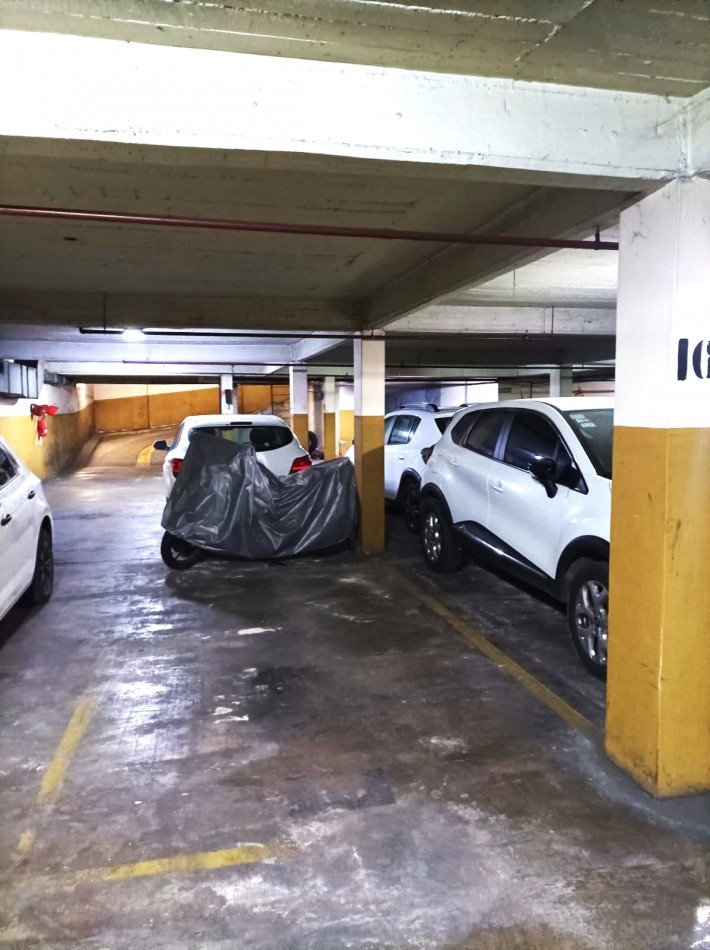 RECOLETA, COCHERA, 2 SUBSUELO,MUY BUENA RENTABILIDAD, RAMPA DE ACCESO, MUY BUENAS ARTERIAS DE TRAFICO, RENTABLE , BAJO MANTENIMIENTO