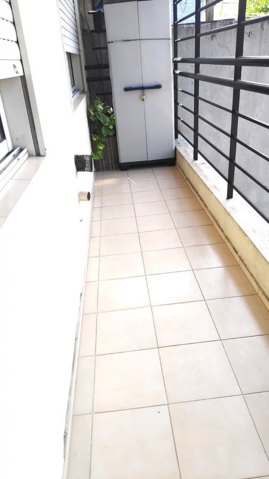 VILLA GENERAL MITRE;3 AMBIENTES, COCHERA; BALCON SALIENTE, MUY BUEN ESTADO GENERAL,Y UBICACION 