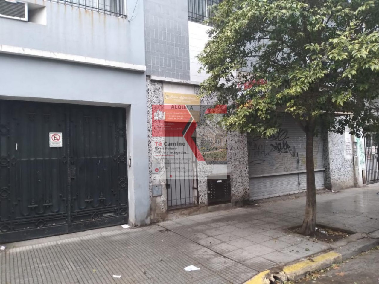 BALVANERA,/ PH/-.2 AMB(USO COMERCIAL,)BUEN ESTADO UBICACION,METROS SUBTE H, Y A, AV:JUJUY, INDEPENDENCIA