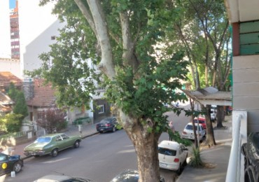 # MAR DEL PLATA-(LA PERLA) ,2AMB,COCHERA,FRENTE,EXCELENTE UBICACION METROS DE AVENIDA INDEPENDENCIA,