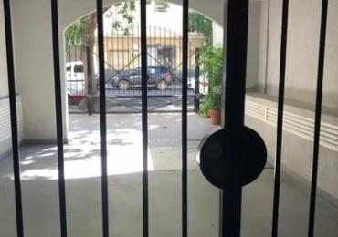 VILLA PUEYRREDON COCHERA, MUY BUENA DISPOSICON,UBICACION, ACCESO, Y DISPOSICION, SOBRE AVENIDA BUENOS DETALLES 