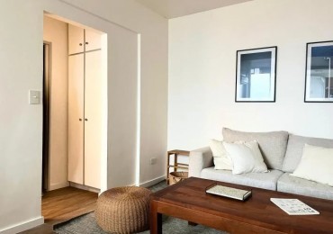 PARQUE CHACABUCO 2AMB,2 PISO ESCALERA, COMODO AMPLIO, APTO PROFESIONAL, MUY BUEN ESTADO GENERAL Y UBICACION,OPORTUNIDAD